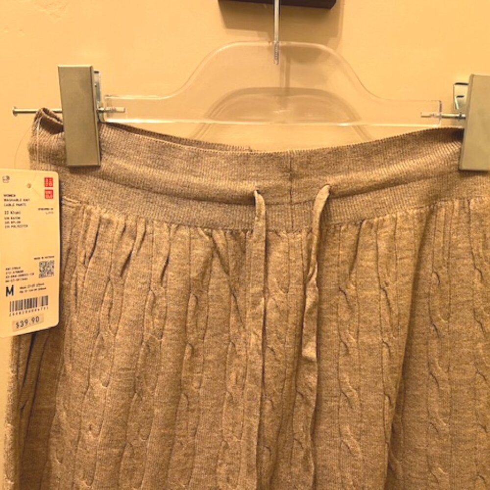 UNIQLO Two-Piece Cable Knit Pant/Sweater Hoodie Set - BEIGE - MED - NWT - Picture 9 of 16